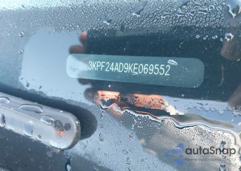 2019 Kia Forte Lxs z USA, uszkodzony, nr VIN 3KPF24AD9KE069552